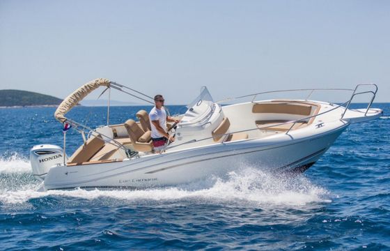Jeanneau Cap Camarat 7.5 CC