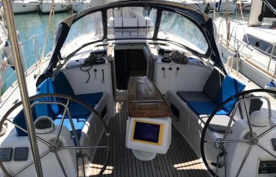 Bénéteau Oceanis 43