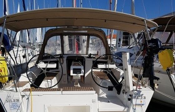 Dufour 360 Grand Large