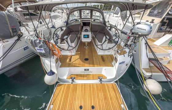 Bavaria Cruiser 37