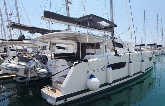 Fountaine Pajot Astrea 42