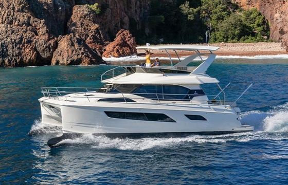 Aquila 44