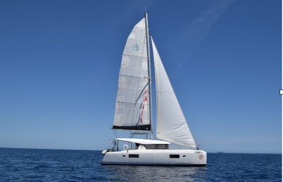 Lagoon 42