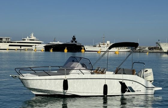 Bénéteau Flyer 7 SUNdeck