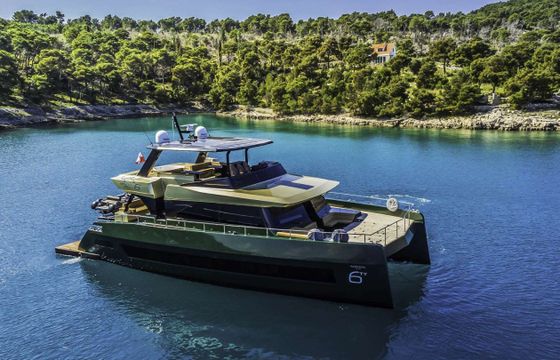 Moon Yacht OVER THE MOON