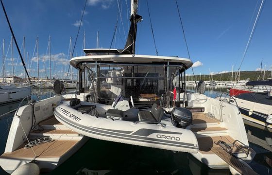 Lagoon 42