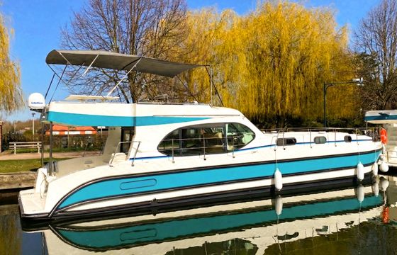 Nicols Yacht Nicols Sixto Fly C