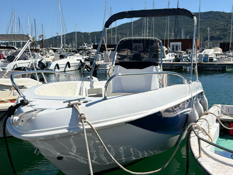 Trimarchi 57 S day