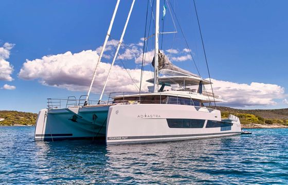 Fountaine Pajot AD ASTRA