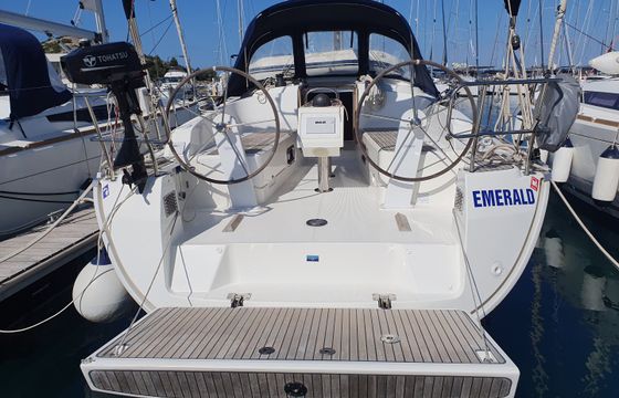 Bavaria Cruiser 37