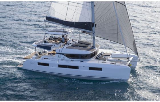 Lagoon 51