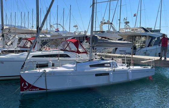 Bénéteau First 27
