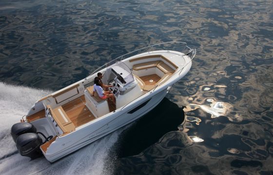 Jeanneau Cap Camarat 8.5 CC
