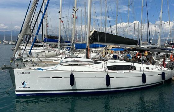 Bénéteau Oceanis 43 Family - 4 cab.