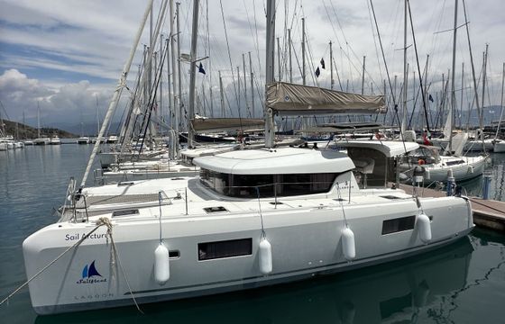 Lagoon 42
