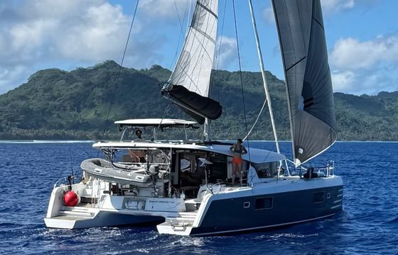 Lagoon 42