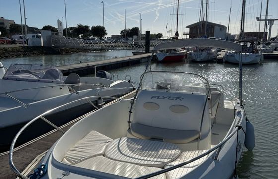 Bénéteau Flyer 650 Open