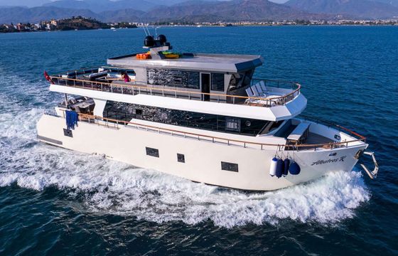 Custom Albatros Explorer