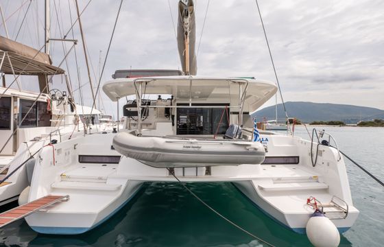 Lagoon 42