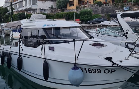 Jeanneau Merry Fisher 795