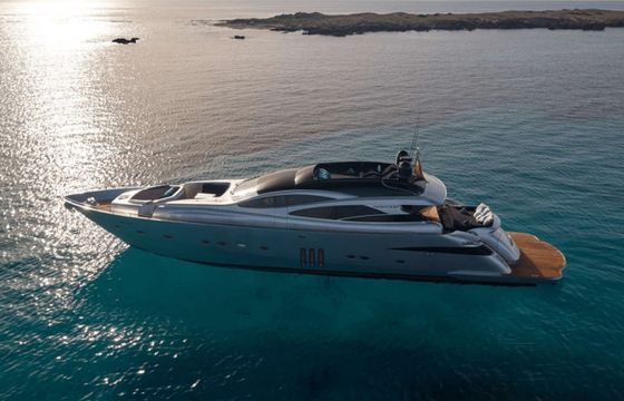 Pershing 90