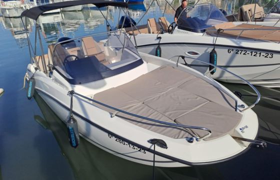 Quicksilver Activ 605 Sundeck
