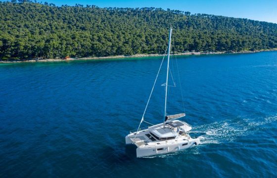 Lagoon 42