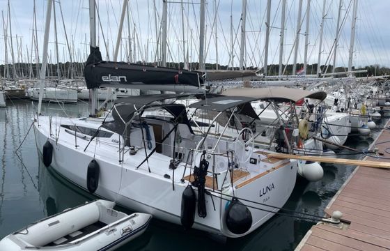 Elan E4