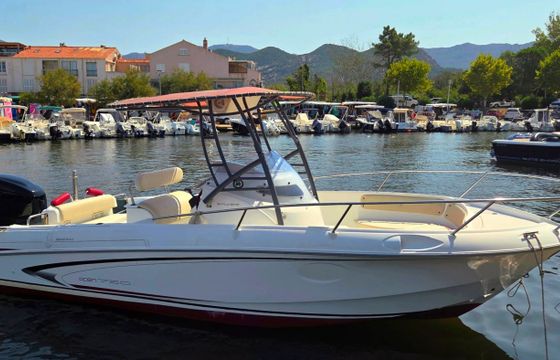 Bénéteau Flyer 750 Open