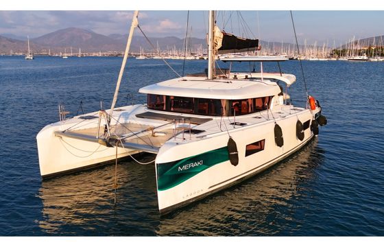 Lagoon 42