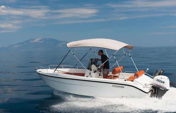 Poseidon Blue Water 185
