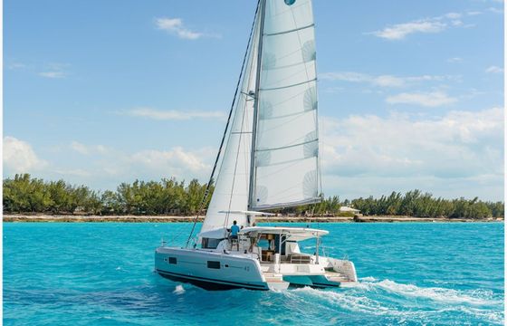 Lagoon 42