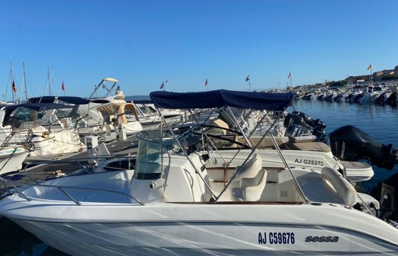 Sessa Marine Key Largo 22 Deck