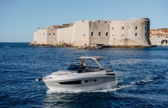 JEANNEAU Leader 30