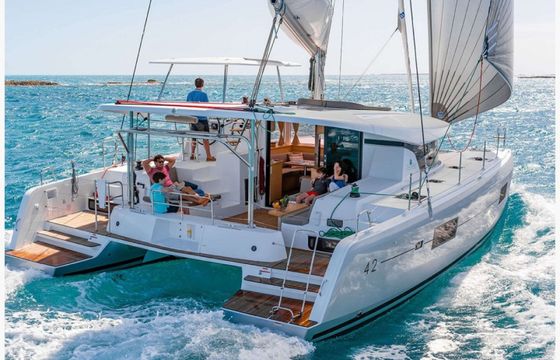 Lagoon 42