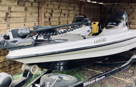 Triton Tr 176