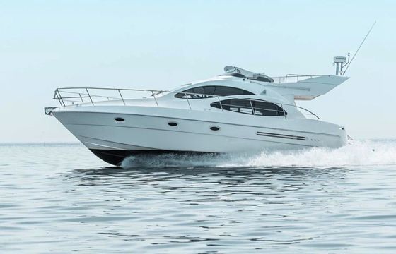Azimut 43 Fly
