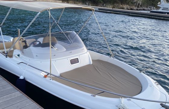 Jeanneau Cap Camarat 6.5 WA