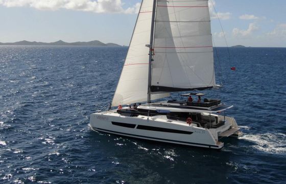 Fountaine Pajot Aura 51