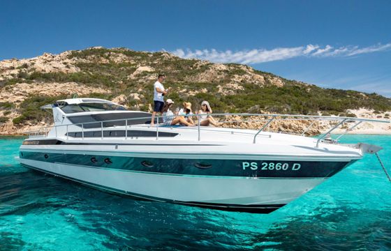 Pershing 52