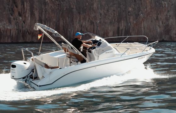 Bénéteau Flyer 6 SUNdeck
