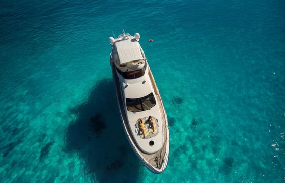 Azimut 68
