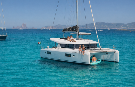Lagoon 42