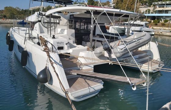 Lagoon 42