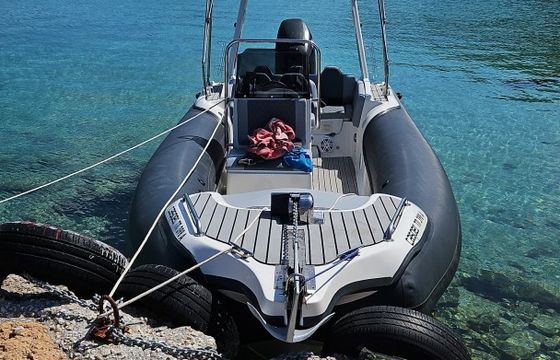 Mostro 680 offshore