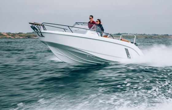 Bénéteau Flyer 7 SUNdeck