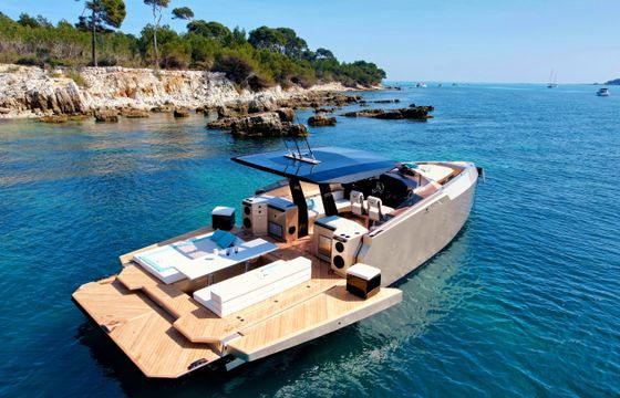 Alium Yachts 42 T-TOP