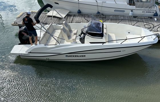 Quicksilver 705 Open