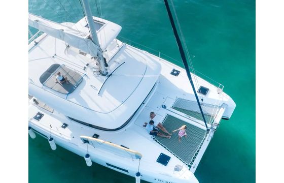 Lagoon 42