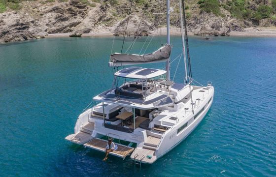 Lagoon 51